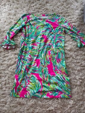 Like New Lilly Pulitzer elbow sleeve Shift Dress